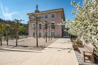 Alleesaal-Gebäude Frontansicht Blick auf das Alleesaal-Gebäude in Bad Schwalbach