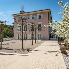 Blick auf das Alleesaal-Gebäude in Bad Schwalbach