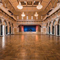 Einblick in den Großen Saal des Bad Schwalbacher Kurhauses