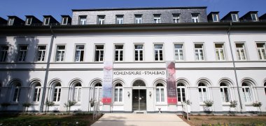 Stahlbadehaus Blick auf das Stahlbadehaus in Bad Schwalbach
