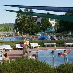 Blick auf das Kleinkindbecken im Bad Schwalbacher Freibad