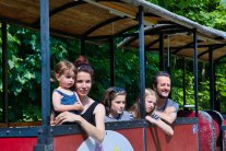 Familie in der Moorbahn kurbahn-1.jpg
