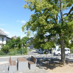 Blick auf den neuen Dorfplatz im Stadtteil Lindschied