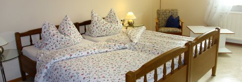 Fewo Reintgen Schlafzimmer.jpg