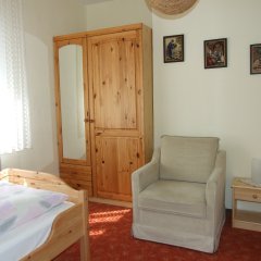 Kleines Zimmer Fewo Strohwald